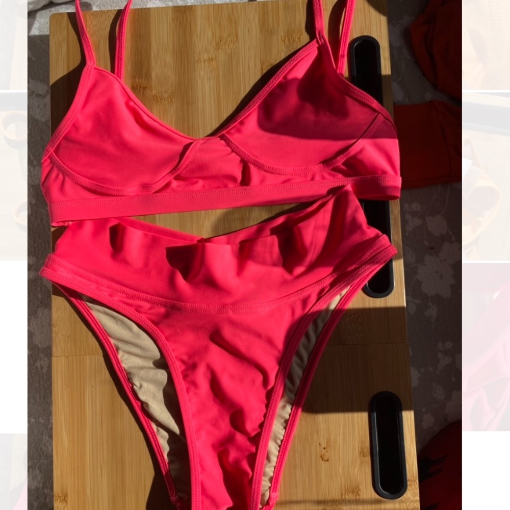 Gnash bikini set